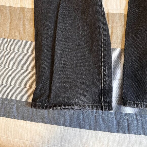 Levi's Jeans Mens 33x32 Black 501 Dark Wash Distressed Cotton Denim Pants - Picture 7 of 8